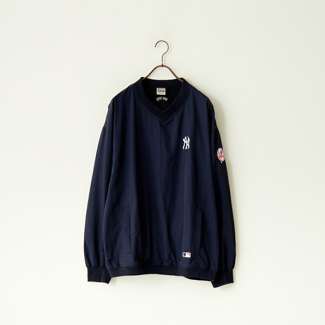 Fanatics [ファナティクス] 別注 MLBロゴ Vネックトレーニングジャケット [OT2224FW0001-JF] NAVY NY