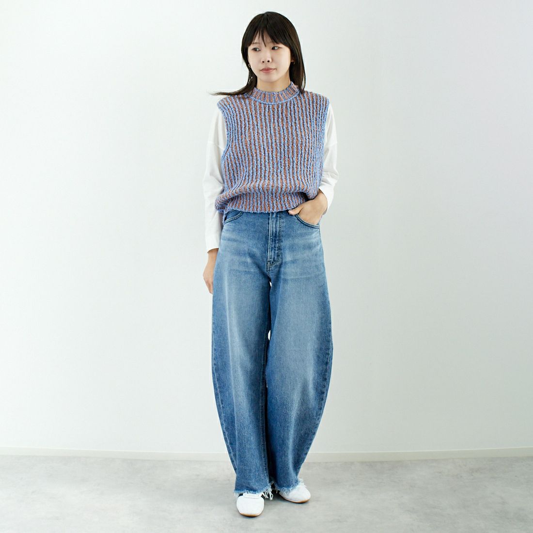 YANUK [ヤヌーク] カーブテーパード LAURA/ローラ [57141314] CUB &&モデル身長：167cm 着用サイズ：24&&