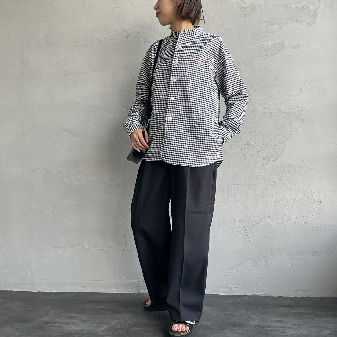 DANTON [ダントン] オックスフォード バンドカラーシャツ [DT-B0280OXP] BK/WH GNGM &&モデル身長：159cm 着用サイズ：38&&
