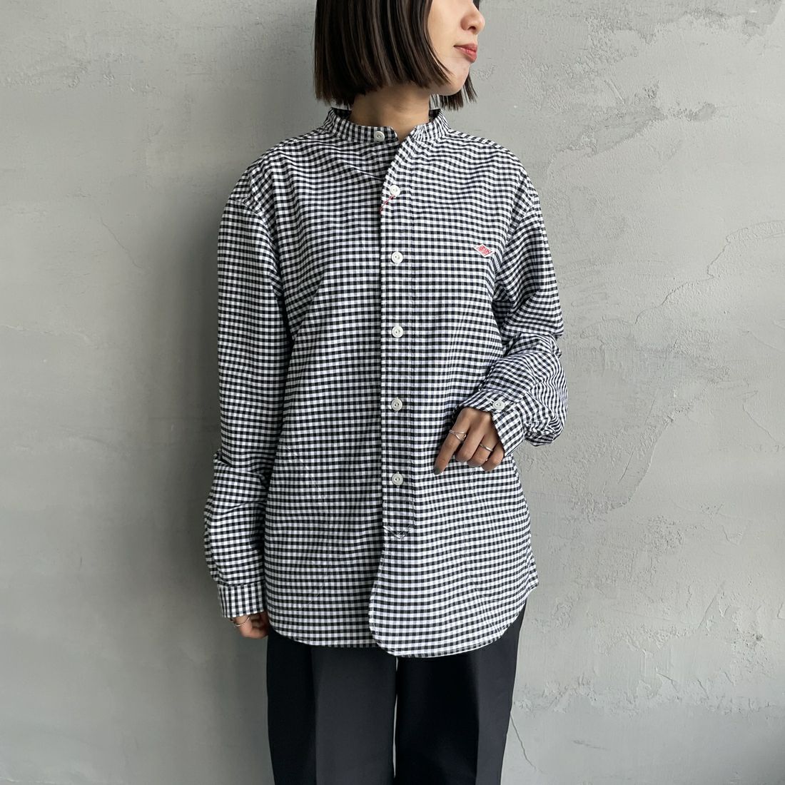 DANTON [ダントン] オックスフォード バンドカラーシャツ [DT-B0280OXP] BK/WH GNGM &&モデル身長：159cm 着用サイズ：42&&