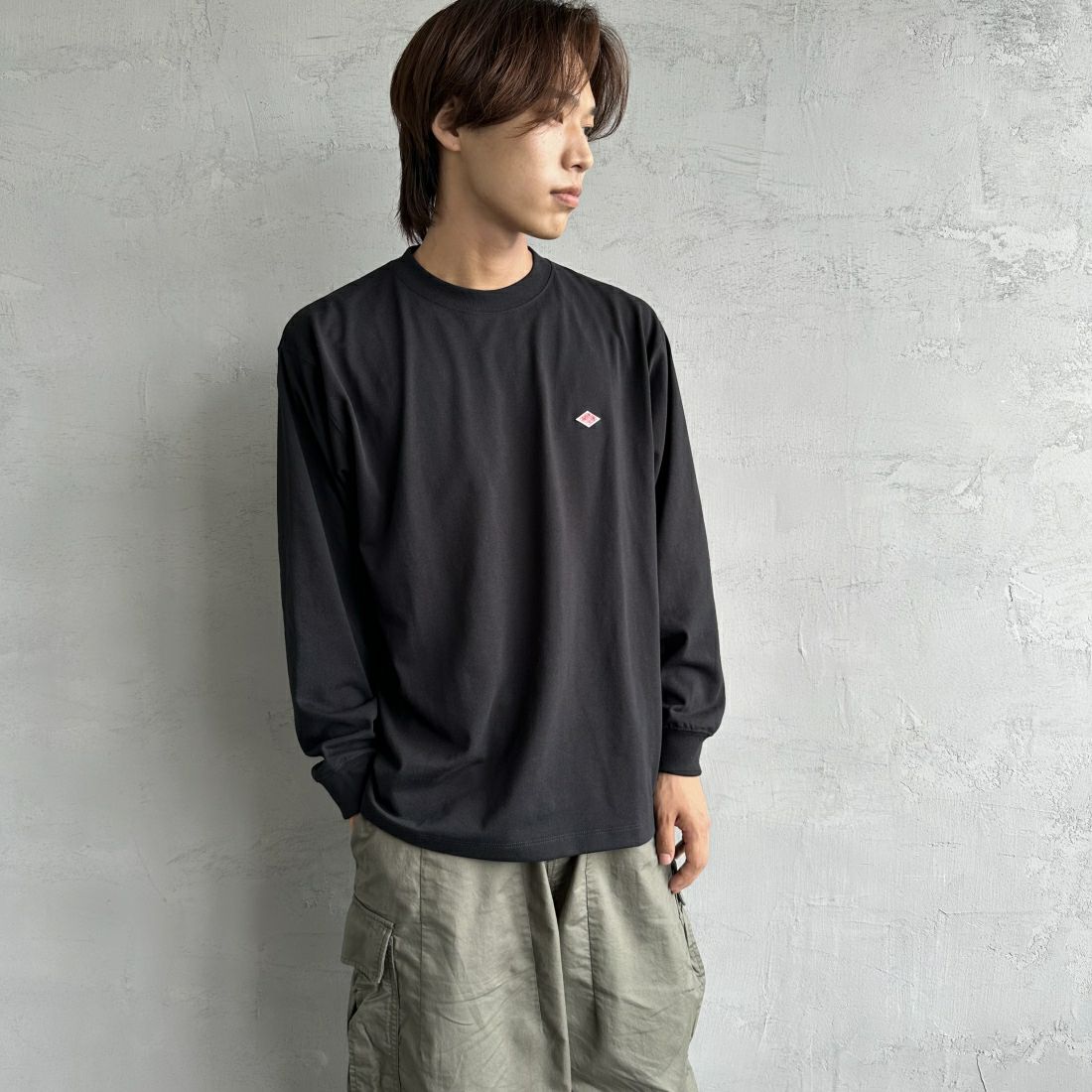 BLACK&&モデル身長：179cm 着用サイズ：L&&