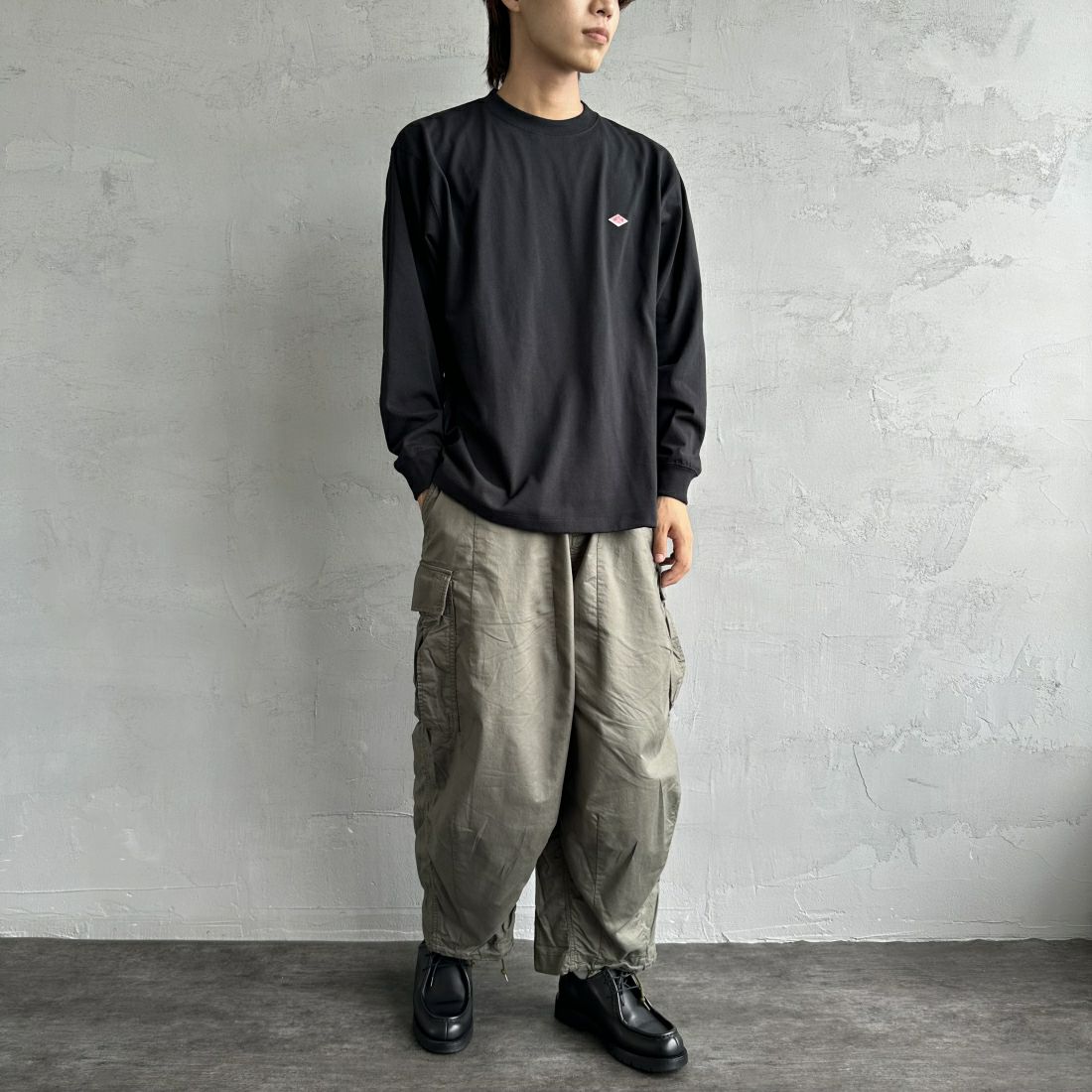 DANTON [ダントン] プレーン ロングスリーブTシャツ [DT-C0200TCB] BLACK&&モデル身長：179cm 着用サイズ：L&&