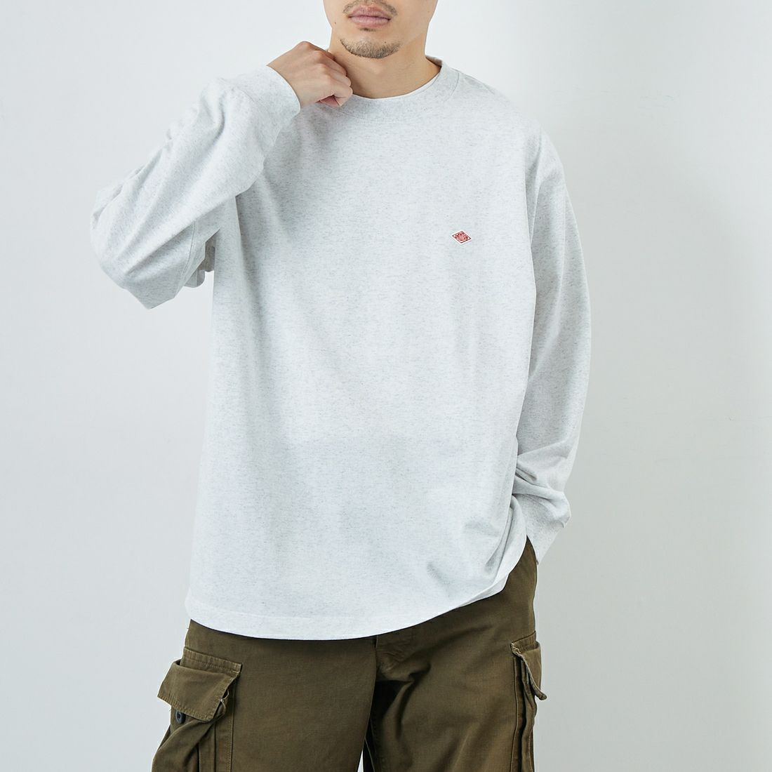DANTON [ダントン] プレーン ロングスリーブTシャツ [DT-C0200TCB] HEATHER WH &&モデル身長：168cm 着用サイズ：L&&