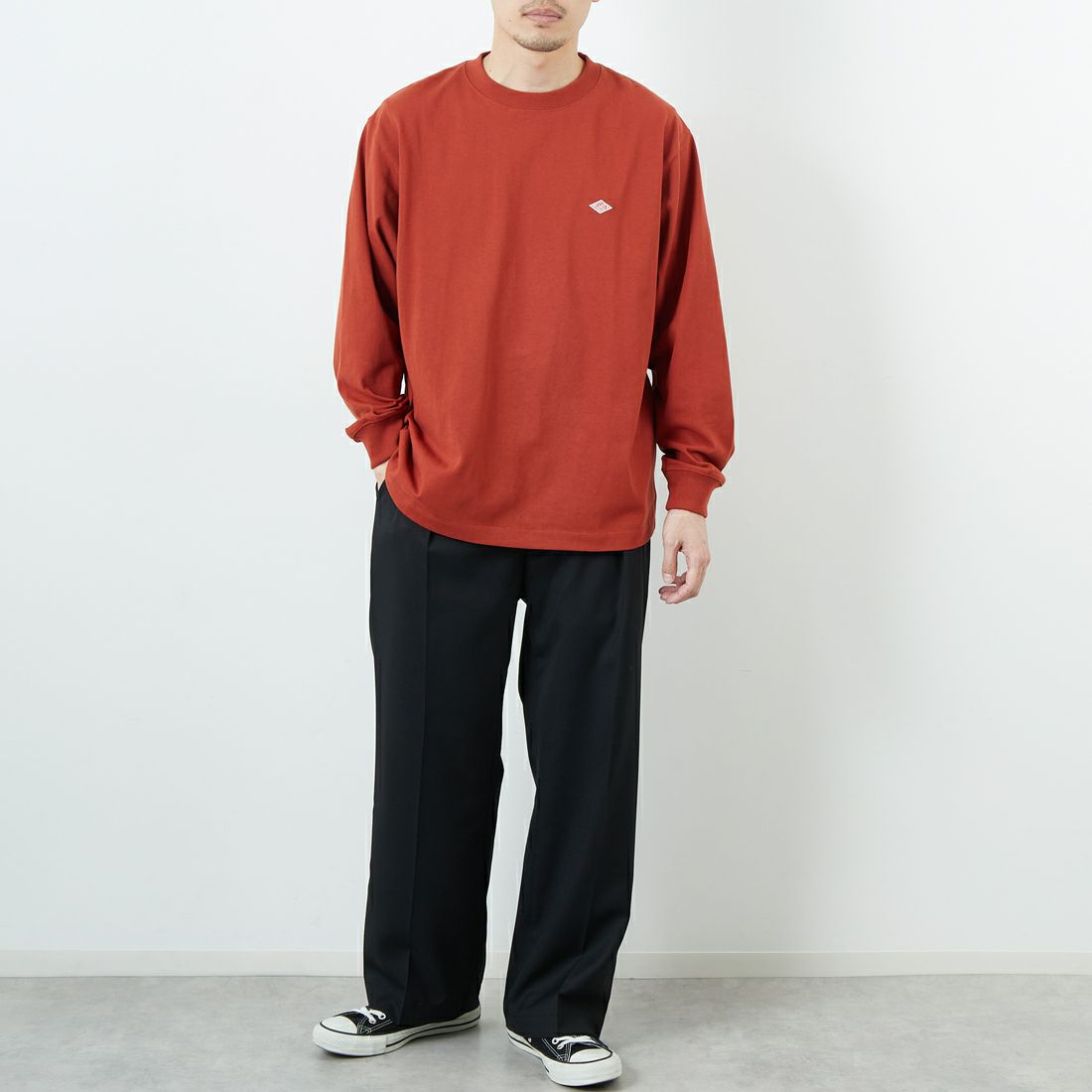 DANTON [ダントン] プレーン ロングスリーブTシャツ [DT-C0200TCB] RED &&モデル身長：168cm 着用サイズ：M&&