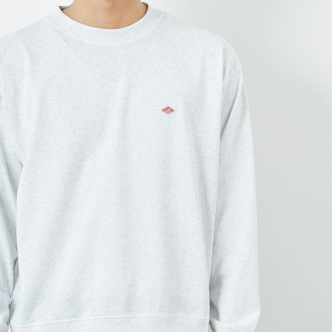 DANTON [ダントン] ソリッド スウェットTシャツ [DT-C0204TCB] HEATHER WH &&モデル身長：179cm 着用サイズ：M&&