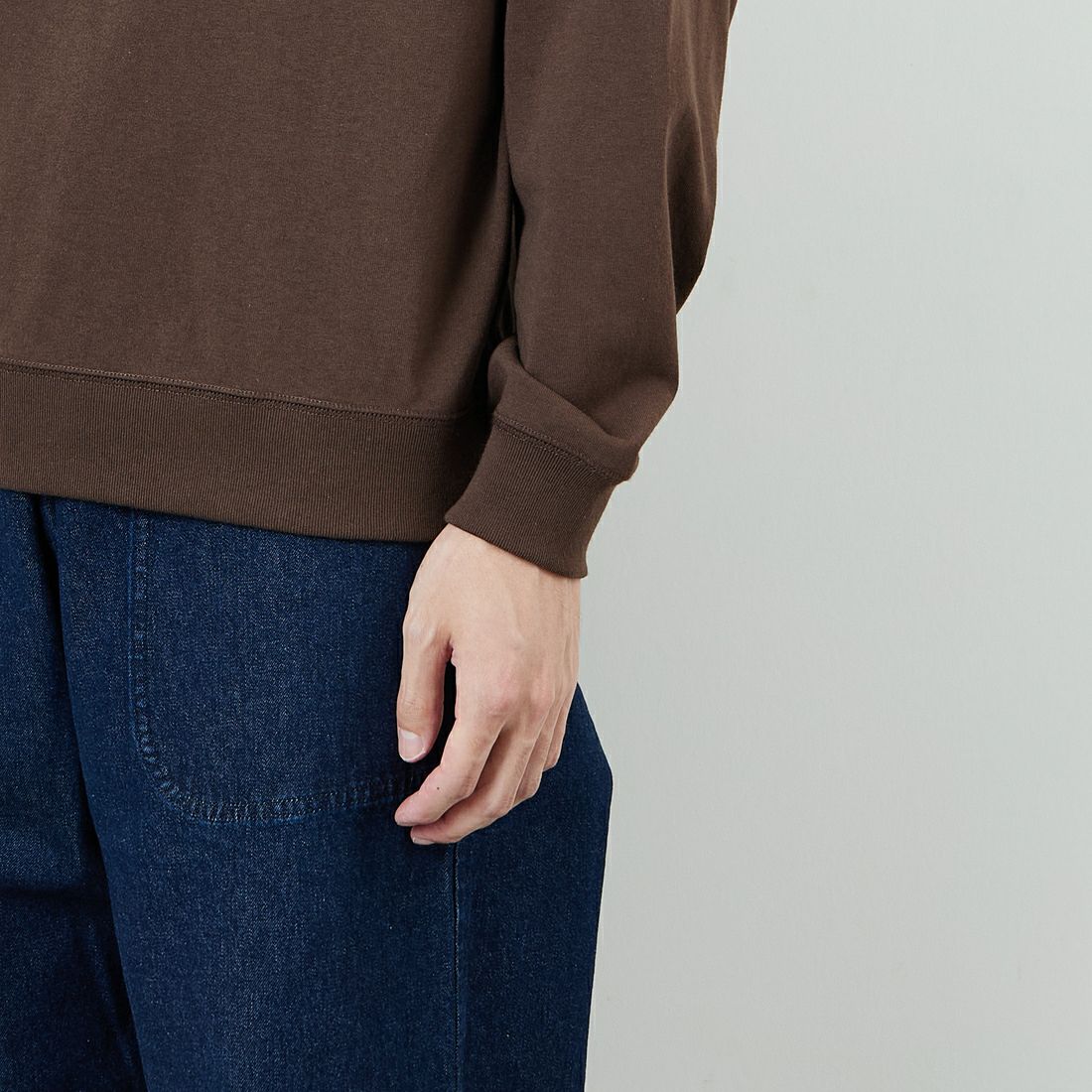 DANTON [ダントン] ソリッド スウェットTシャツ [DT-C0204TCB] DARK BROWN &&モデル身長：168cm 着用サイズ：S&&