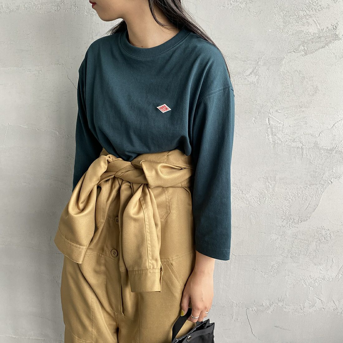 DANTON [ダントン] ソリッド クルーネックプルオーバー [DT-C0131TCB] BI.GREEN &&モデル身長：156cm 着用サイズ：S&&