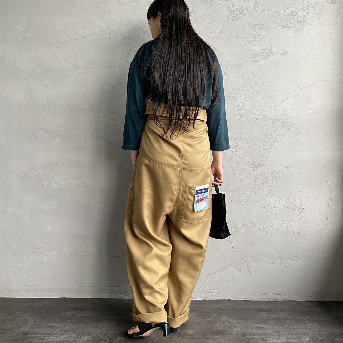 DANTON [ダントン] ソリッド クルーネックプルオーバー [DT-C0131TCB] BI.GREEN &&モデル身長：156cm 着用サイズ：S&&