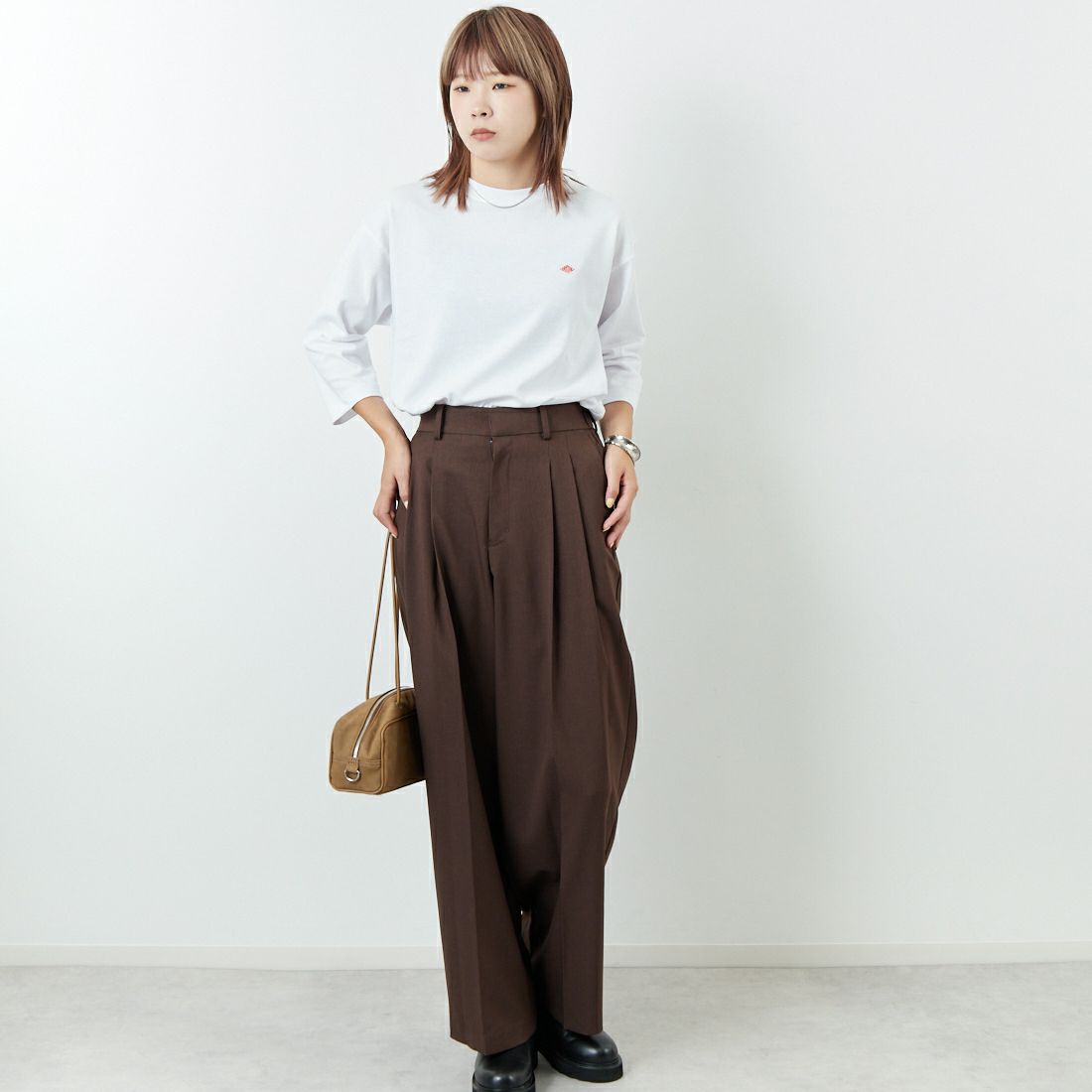 DANTON [ダントン] ソリッド クルーネックプルオーバー [DT-C0131TCB] WHITE &&モデル身長：167cm 着用サイズ：S&&