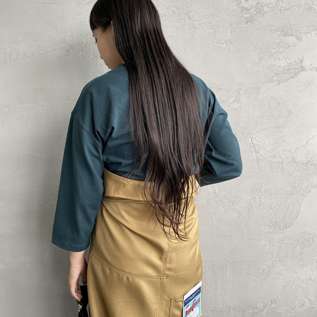 DANTON [ダントン] ソリッド クルーネックプルオーバー [DT-C0131TCB] BI.GREEN &&モデル身長：156cm 着用サイズ：S&&