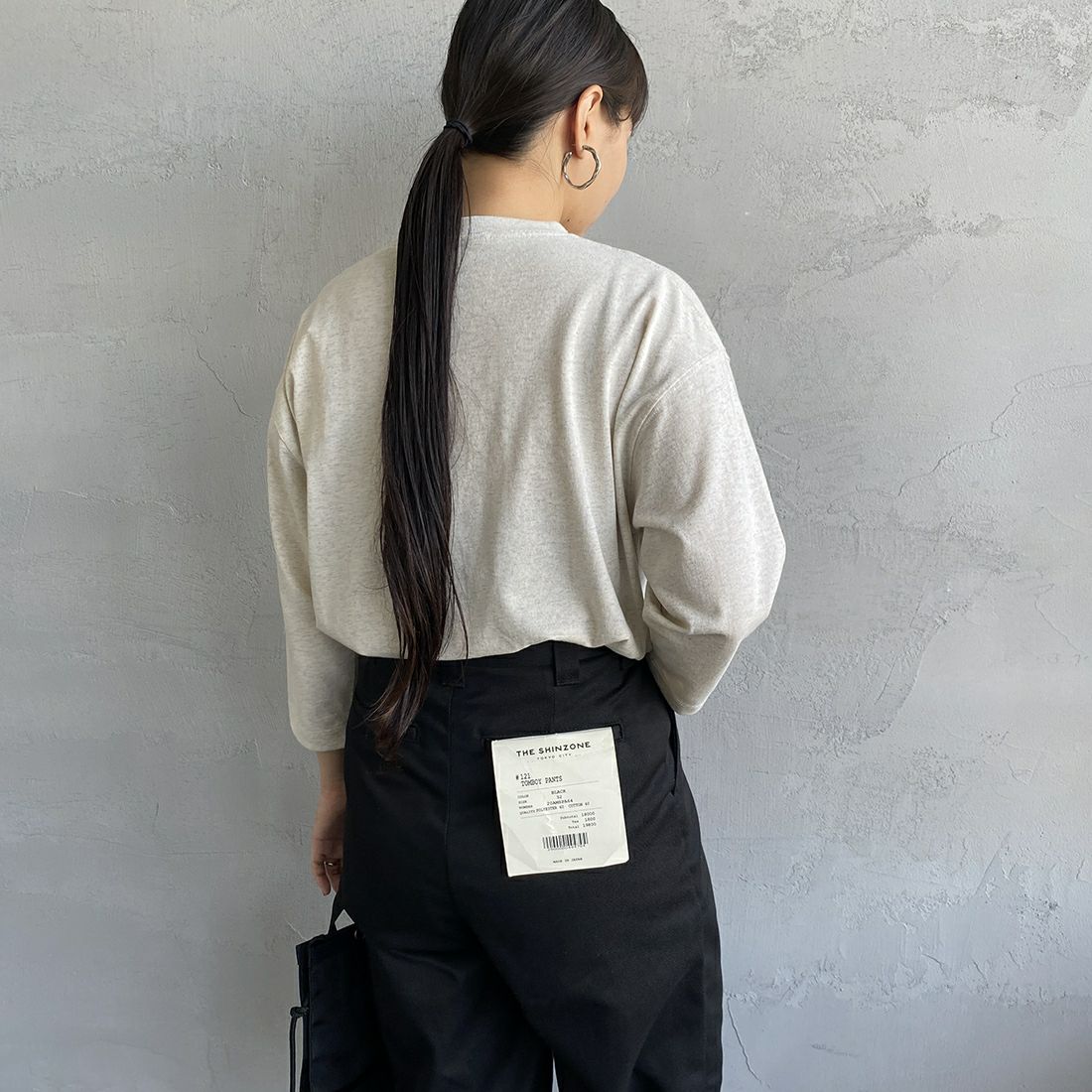 DANTON [ダントン] ソリッド クルーネックプルオーバー [DT-C0131TCB] H.IVORY &&モデル身長：156cm 着用サイズ：S&&