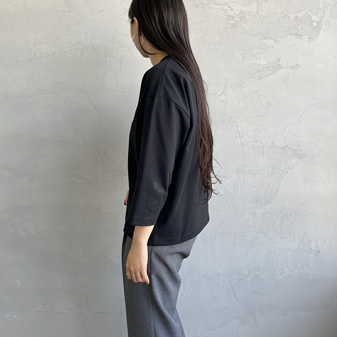 DANTON [ダントン] ソリッド クルーネックプルオーバー [DT-C0131TCB] BLACK &&モデル身長：156cm 着用サイズ：S&&