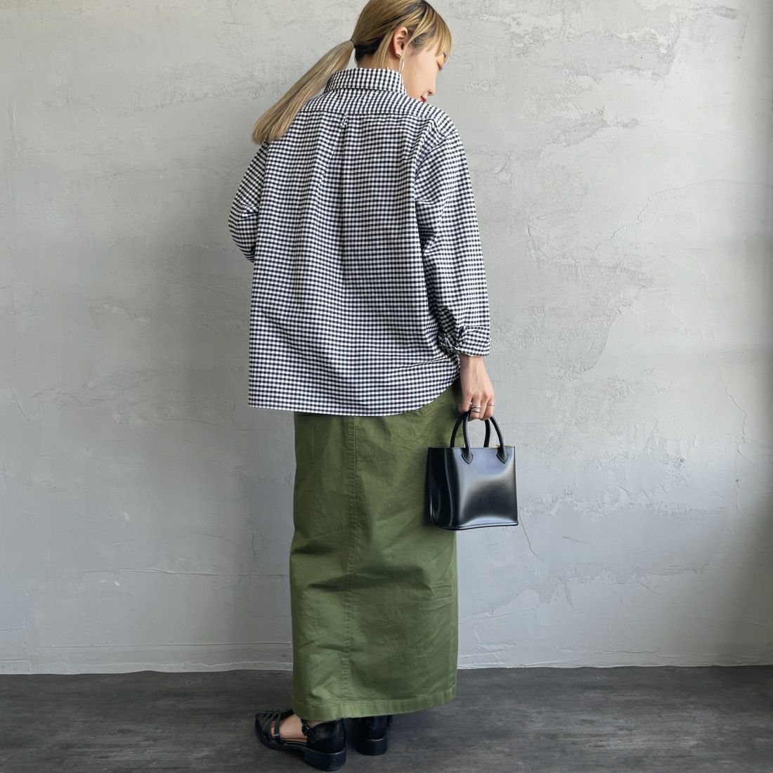 DANTON [ダントン] ラウンドカラー オックスフォードシャツ [DT-B0281OXP] BLK/WHT GN &&モデル身長：156cm 着用サイズ：36&&