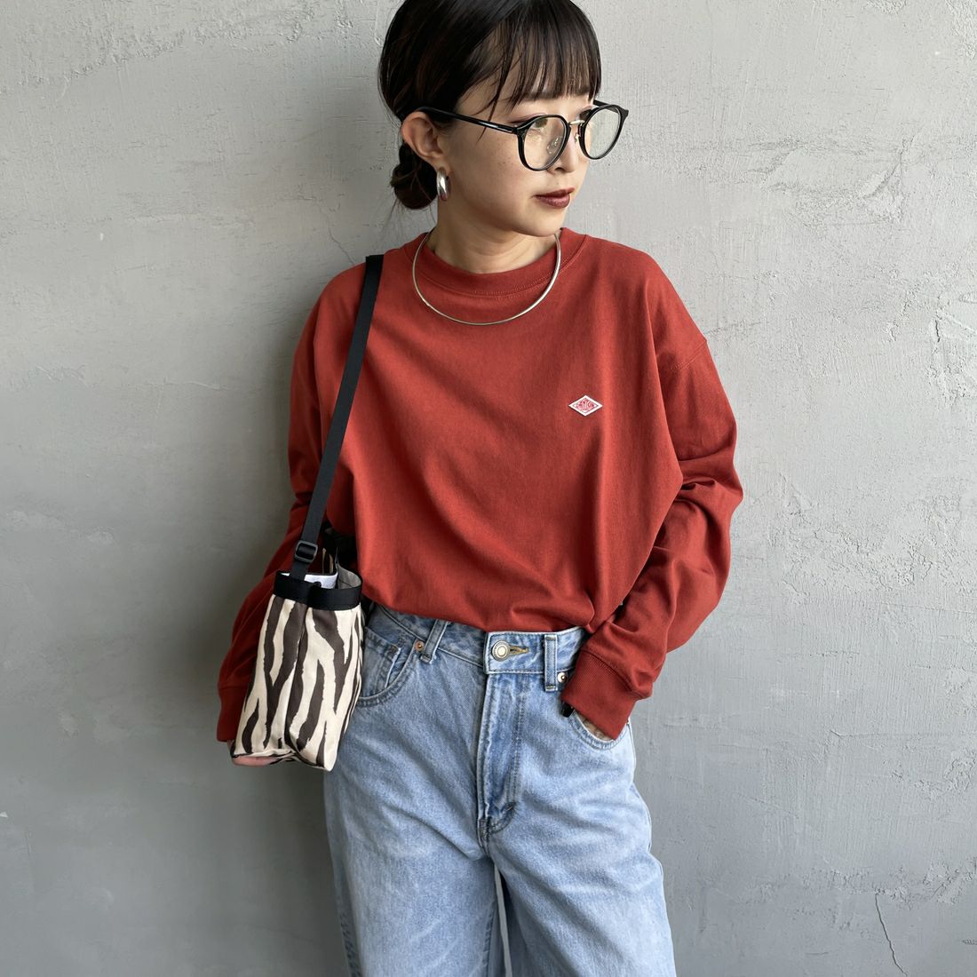 DANTON [ダントン] ソリッド ロングスリーブTシャツ [DT-C0269TCB] RED &&モデル身長：150cm 着用サイズ：S&&