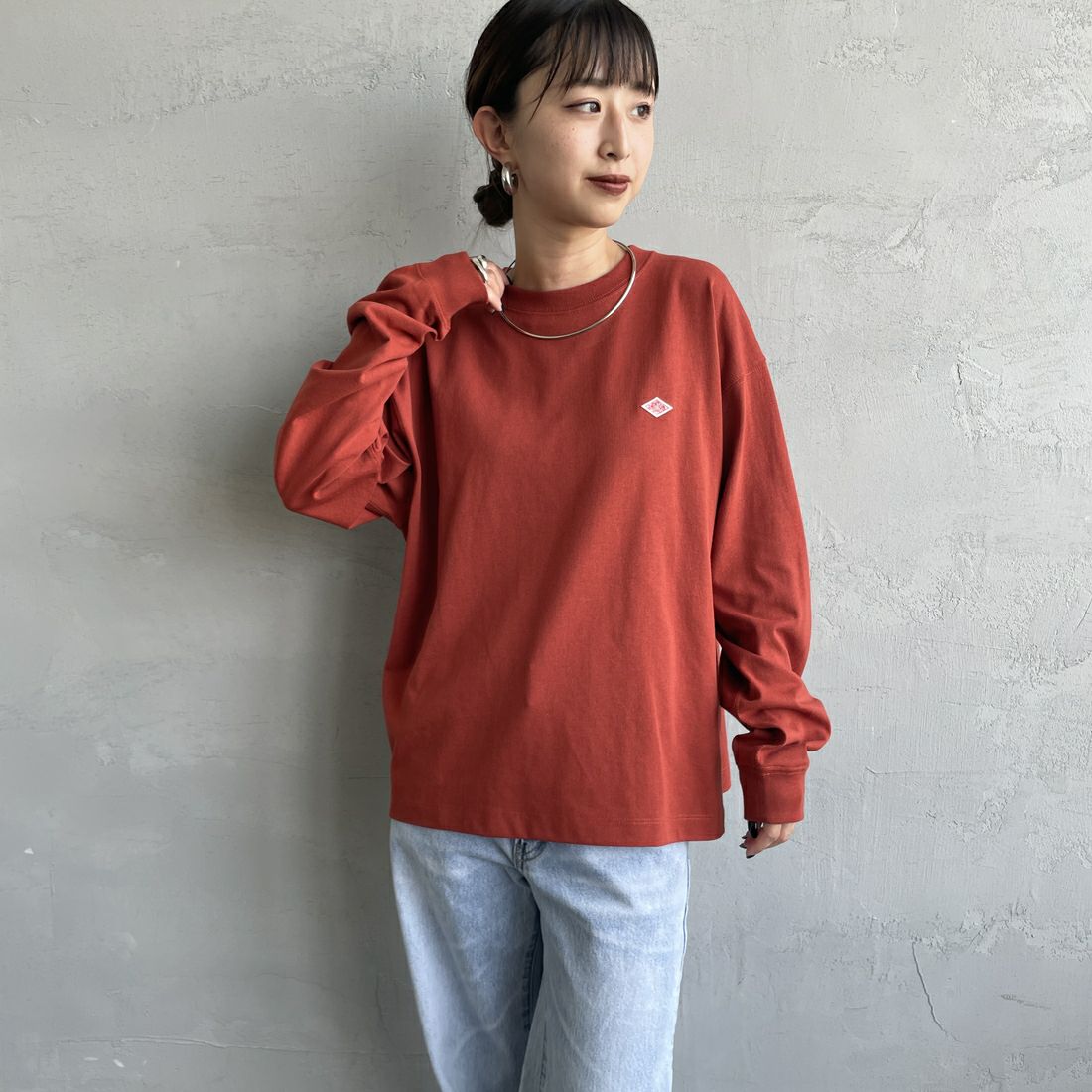 DANTON [ダントン] ソリッド ロングスリーブTシャツ [DT-C0269TCB] RED &&モデル身長：150cm 着用サイズ：S&&