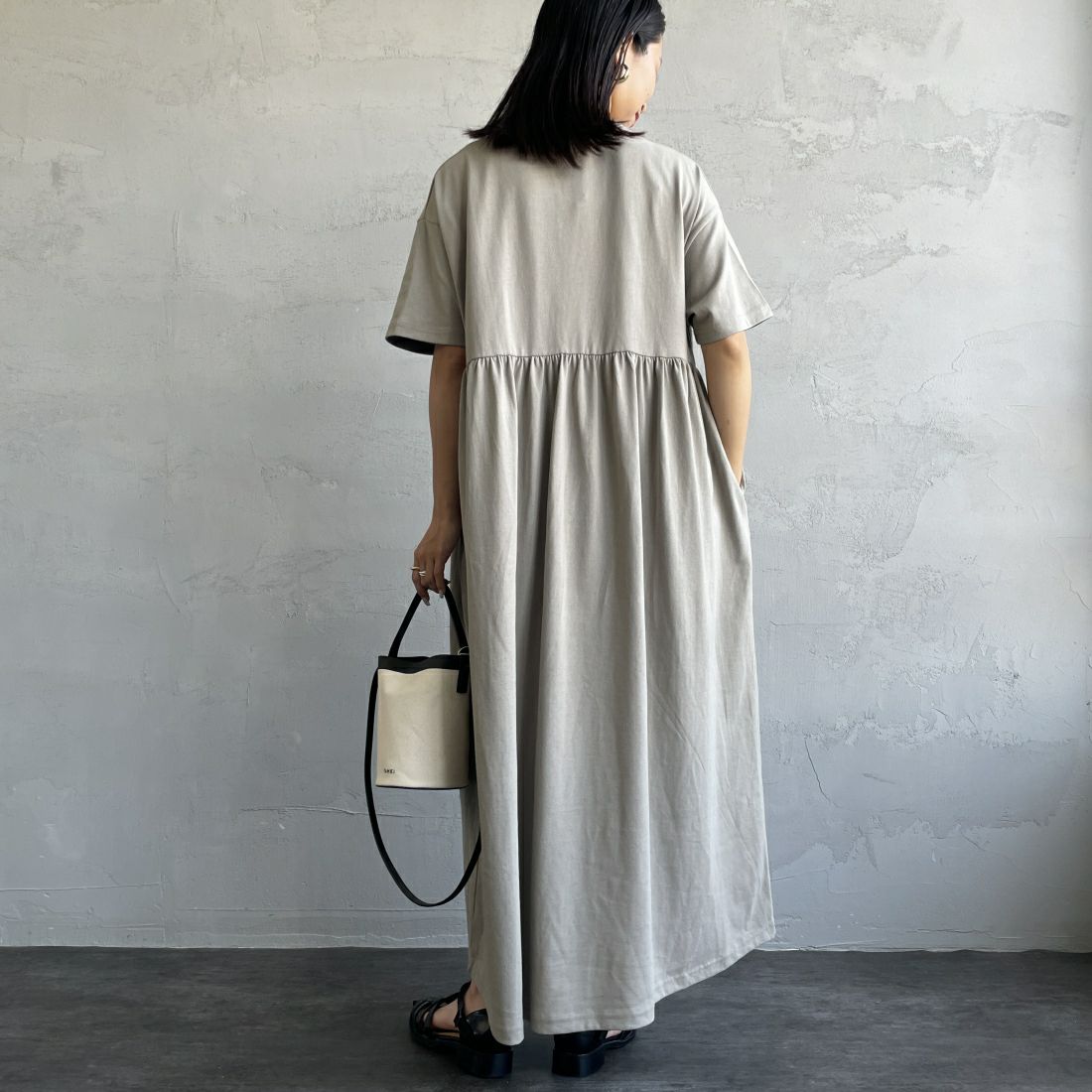 THE FOX [ザフォックス] 別注 ウエスト切り替え マキシ丈ギャザーワンピース [JF24SS-07-JF] ｸﾞﾚｰｼﾞｭ &&モデル身長：163cm 着用サイズ：M&&