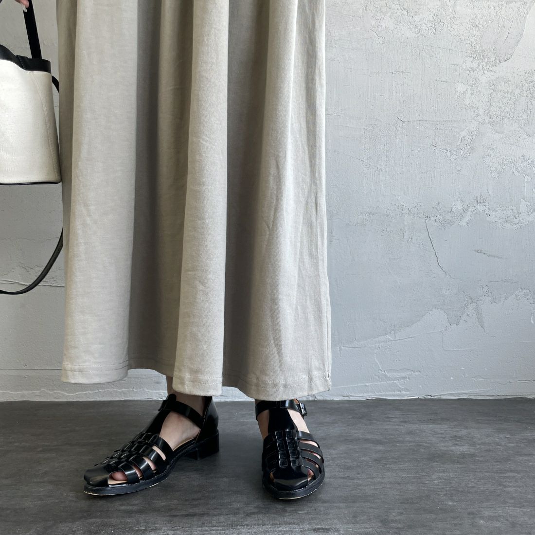 THE FOX [ザフォックス] 別注 ウエスト切り替え マキシ丈ギャザーワンピース [JF24SS-07-JF] ｸﾞﾚｰｼﾞｭ &&モデル身長：163cm 着用サイズ：M&&