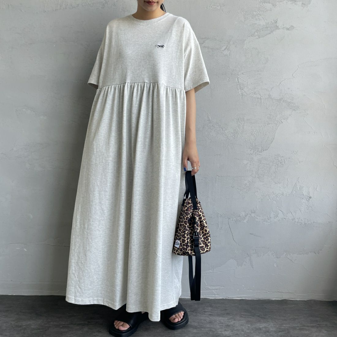THE FOX [ザフォックス] 別注 ウエスト切り替え マキシ丈ギャザーワンピース [JF24SS-07-JF] ﾓｸｸﾞﾚｰ &&モデル身長：156cm 着用サイズ：M&&