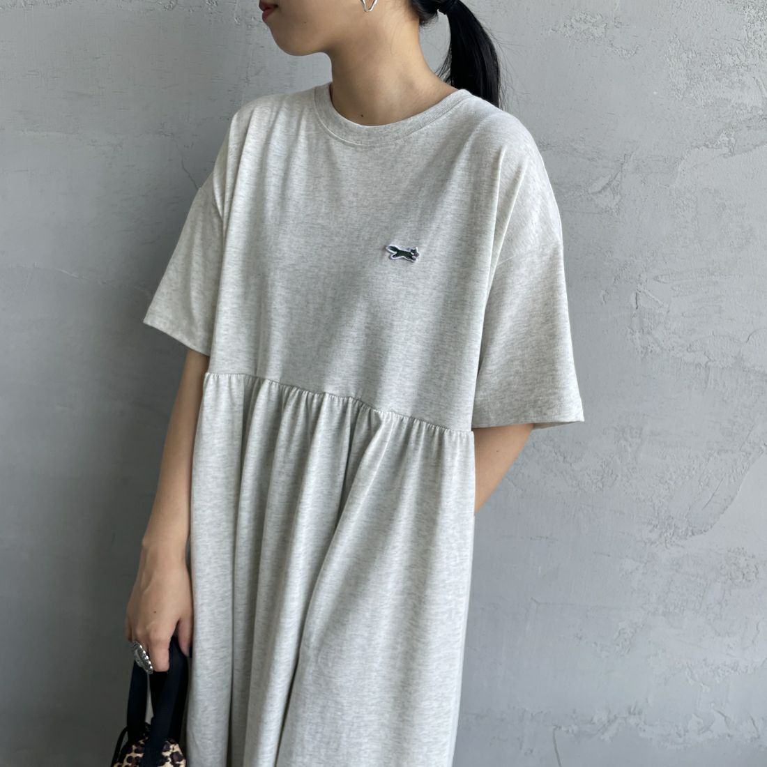 THE FOX [ザフォックス] 別注 ウエスト切り替え マキシ丈ギャザーワンピース [JF24SS-07-JF] ﾓｸｸﾞﾚｰ &&モデル身長：156cm 着用サイズ：M&&