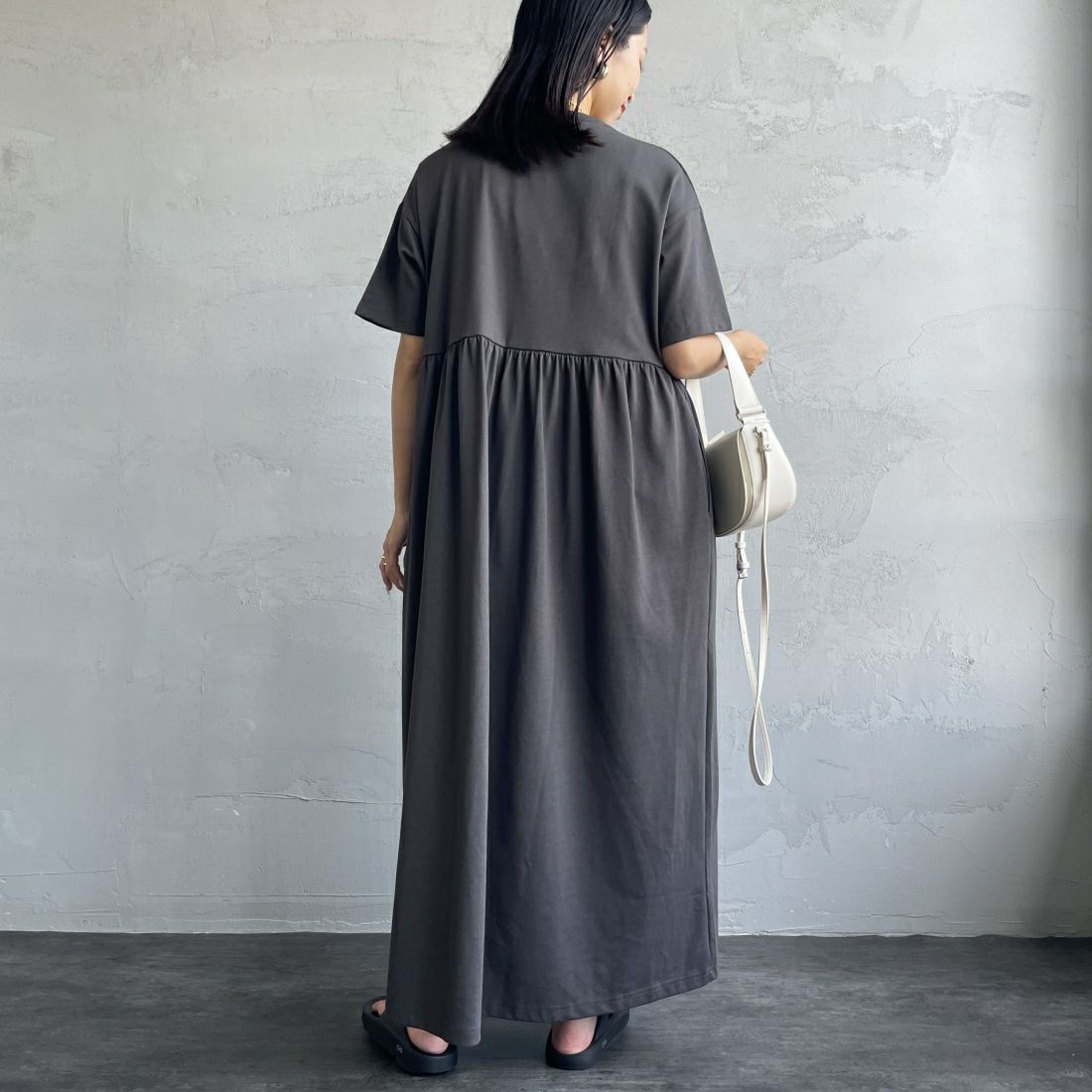 THE FOX [ザフォックス] 別注 ウエスト切り替え マキシ丈ギャザーワンピース [JF24SS-07-JF] ｽﾐｸﾛ &&モデル身長：163cm 着用サイズ：M&&