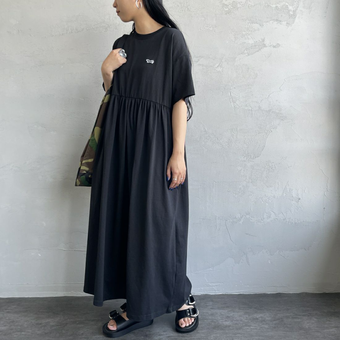 THE FOX [ザフォックス] 別注 ウエスト切り替え マキシ丈ギャザーワンピース [JF24SS-07-JF] ﾌﾞﾗｯｸ &&モデル身長：156cm 着用サイズ：M&&