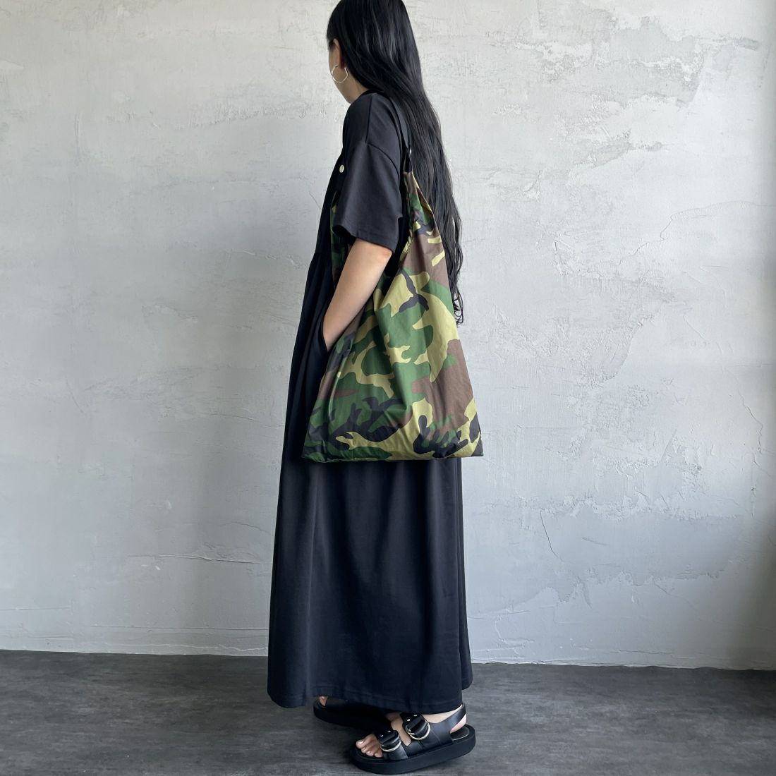 THE FOX [ザフォックス] 別注 ウエスト切り替え マキシ丈ギャザーワンピース [JF24SS-07-JF] ﾌﾞﾗｯｸ &&モデル身長：156cm 着用サイズ：M&&