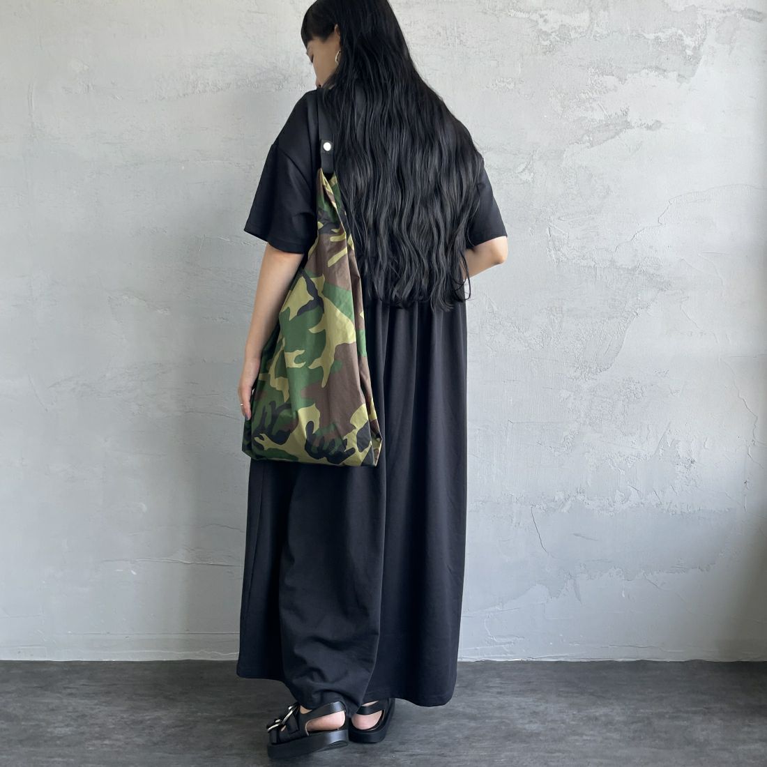 THE FOX [ザフォックス] 別注 ウエスト切り替え マキシ丈ギャザーワンピース [JF24SS-07-JF] ﾌﾞﾗｯｸ &&モデル身長：156cm 着用サイズ：M&&