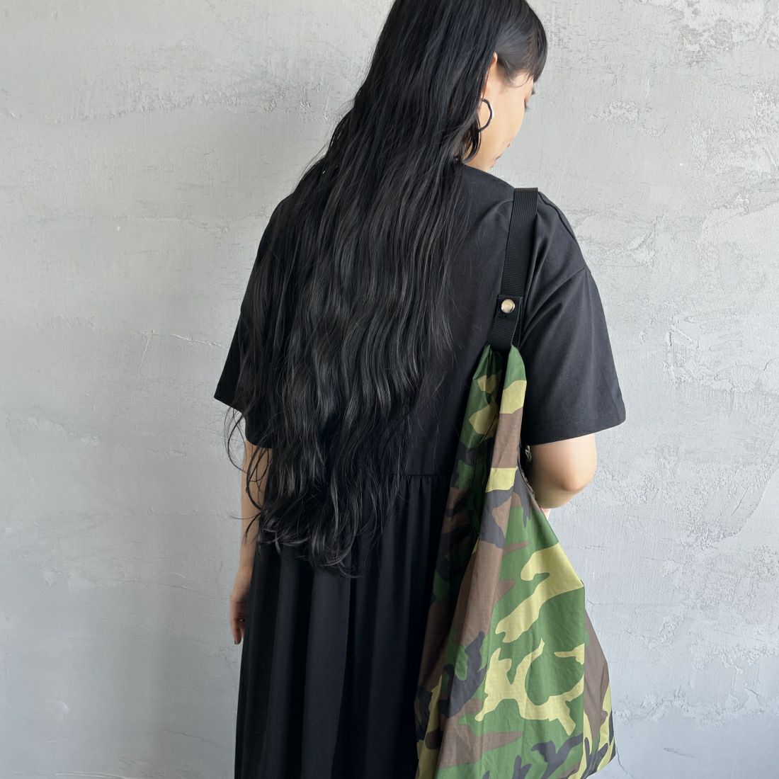 THE FOX [ザフォックス] 別注 ウエスト切り替え マキシ丈ギャザーワンピース [JF24SS-07-JF] ﾌﾞﾗｯｸ &&モデル身長：156cm 着用サイズ：M&&
