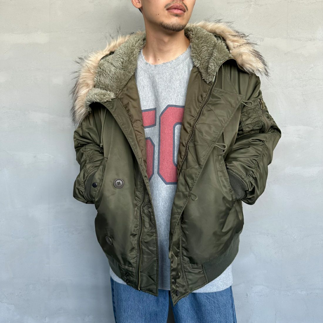 KHAKI&&モデル身長：168cm 着用サイズ：L&&