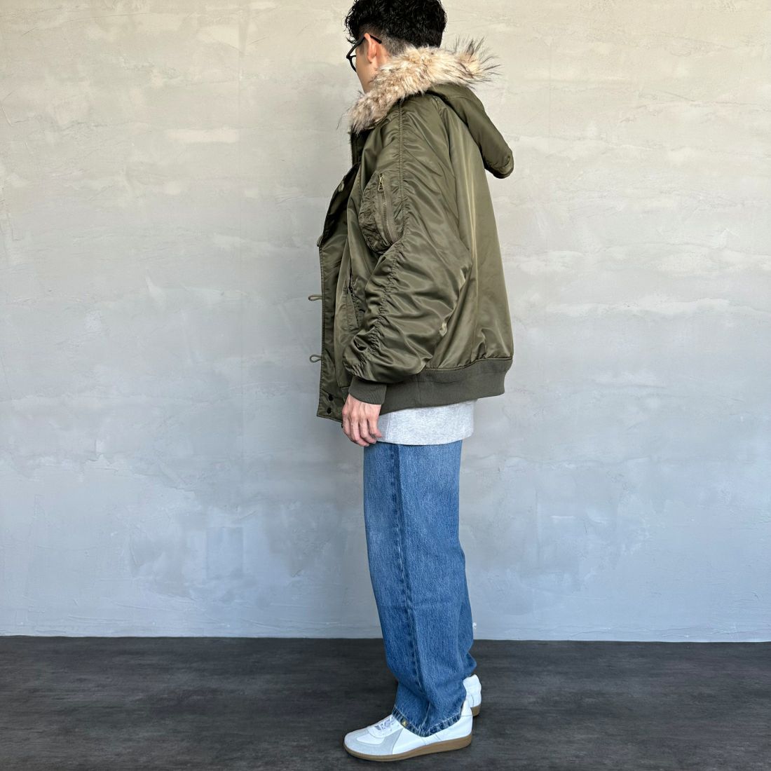 MILITARY [ミリタリー] 別注 N-2B オーバーサイズフライトジャケット [T-24789002-JF] KHAKI &&モデル身長：168cm 着用サイズ：L&&