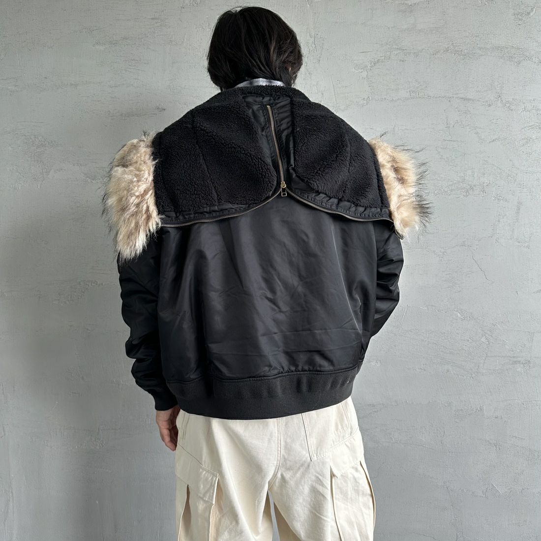 MILITARY [ミリタリー] 別注 N-2B オーバーサイズフライトジャケット [T-24789002-JF] BLACK &&モデル身長：179cm 着用サイズ：L&&