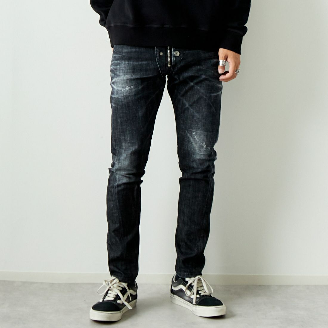 Dsquared2 [ディースクエアード] セクシーツイストジーンズ [74LB1577-30357]｜ジーンズファクトリー公式通販サイト -  JEANS FACTORY Online Shop