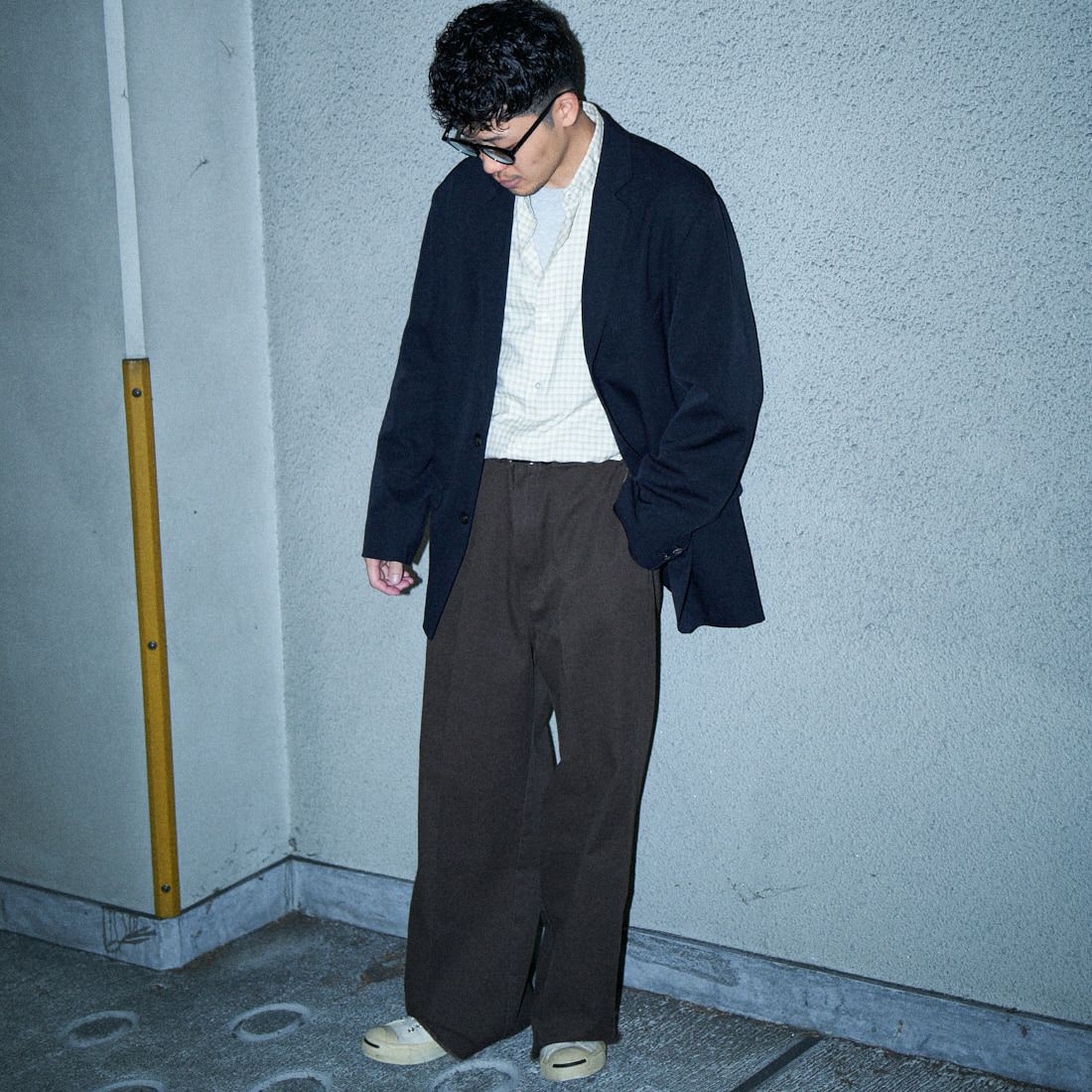 Dickies [ディッキーズ] 別注 ヴィンテージワークパンツ [243M40IN01-JF] DB DARK BR &&モデル身長：168cm 着用サイズ：XL&&