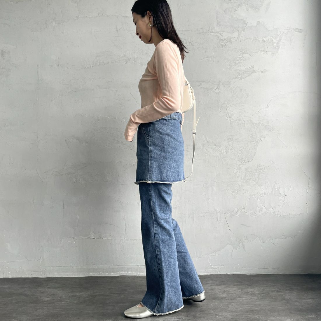 SOMETHING [サムシング] 別注 ラップスカート付き フレアデニム [SJF911-JF] 94 M.BLUE &&モデル身長：163cm 着用サイズ：S&&
