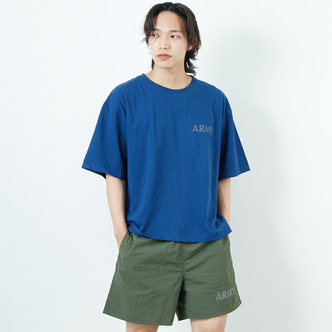 THRIFTY LOOK [スリフティールック] 別注 アーミープリントTシャツ [OE1401-JF] DBL &&モデル身長：179cm 着用サイズ：M&&