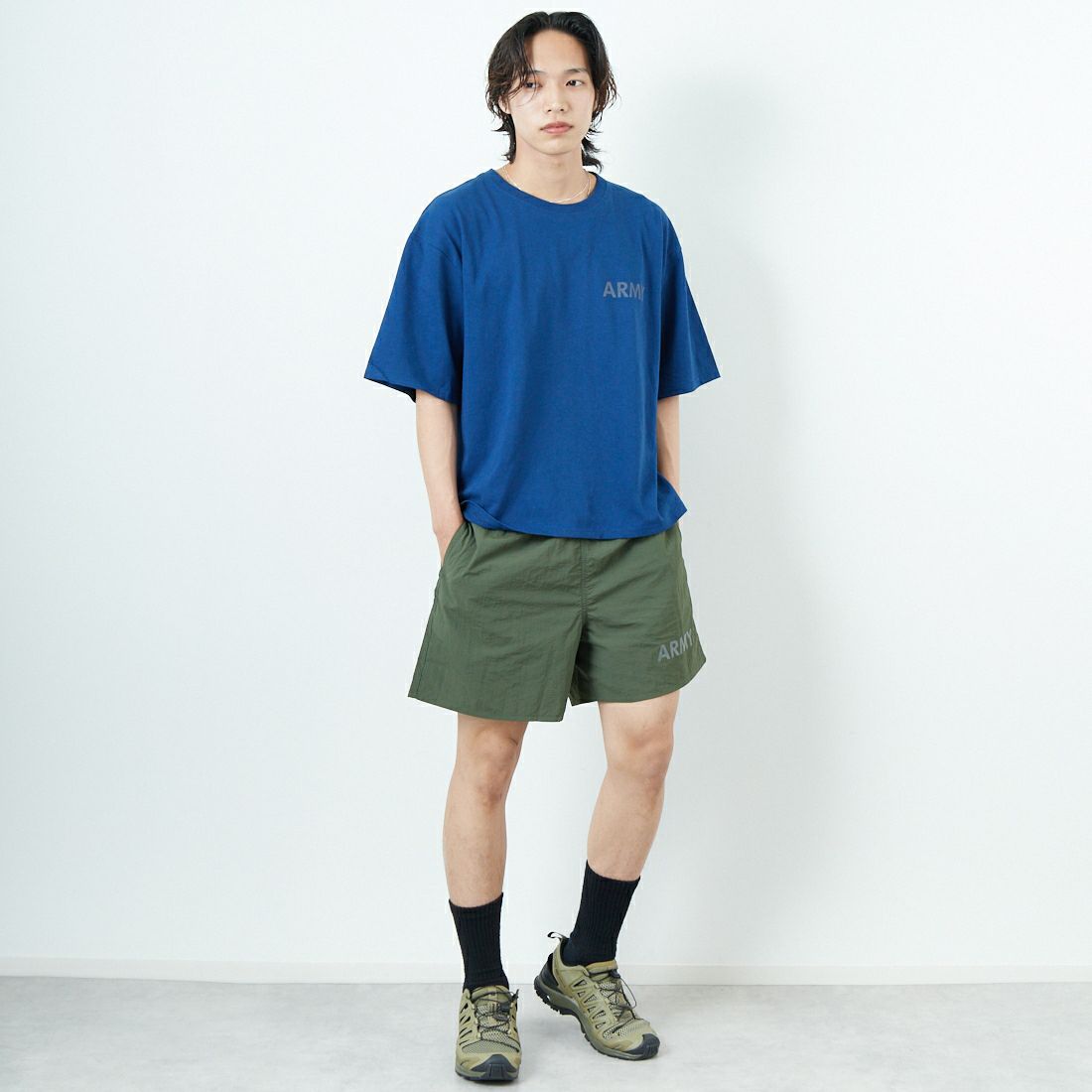 THRIFTY LOOK [スリフティールック] 別注 アーミープリントTシャツ [OE1401-JF] DBL &&モデル身長：179cm 着用サイズ：M&&