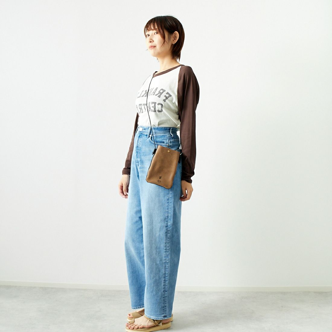 St.Johns 3rd club [セントジョンズサードクラブ] フランクリンセントラル シアーTシャツ [SJ24-12] OFF/BRN &&モデル身長：167cm 着用サイズ：F&&