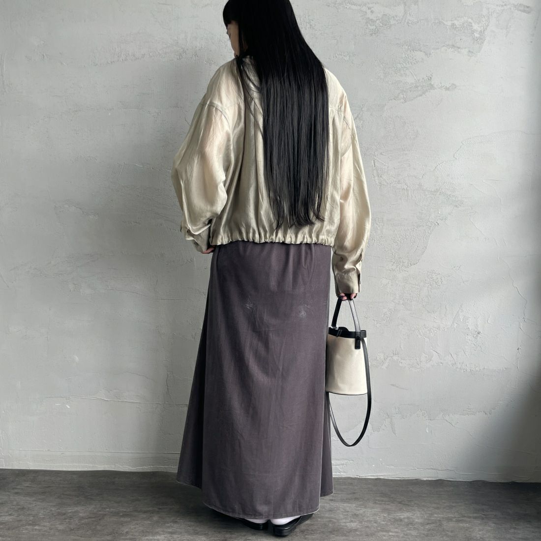 By/m [バイエム] ベロアフレアスカート [24132053] 07 GRAY &&モデル身長：156cm 着用サイズ：F&&