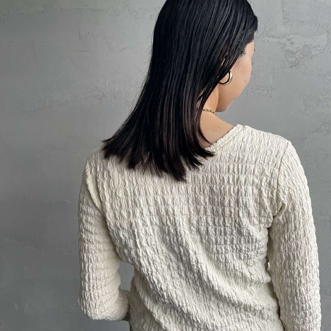 By/m [バイエム] 2WAYシャーリングカットソー [24132018] 02 OFF &&モデル身長：163cm 着用サイズ：F&&