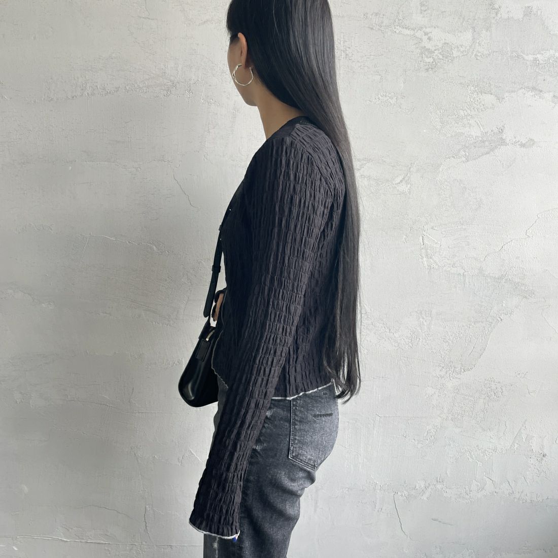 By/m [バイエム] 2WAYシャーリングカットソー [24132018] 09 BLACK &&モデル身長：156cm 着用サイズ：F&&