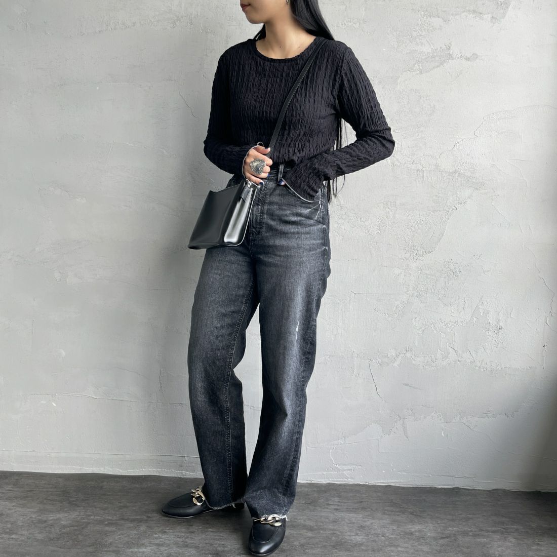 By/m [バイエム] 2WAYシャーリングカットソー [24132018] 09 BLACK &&モデル身長：156cm 着用サイズ：F&&