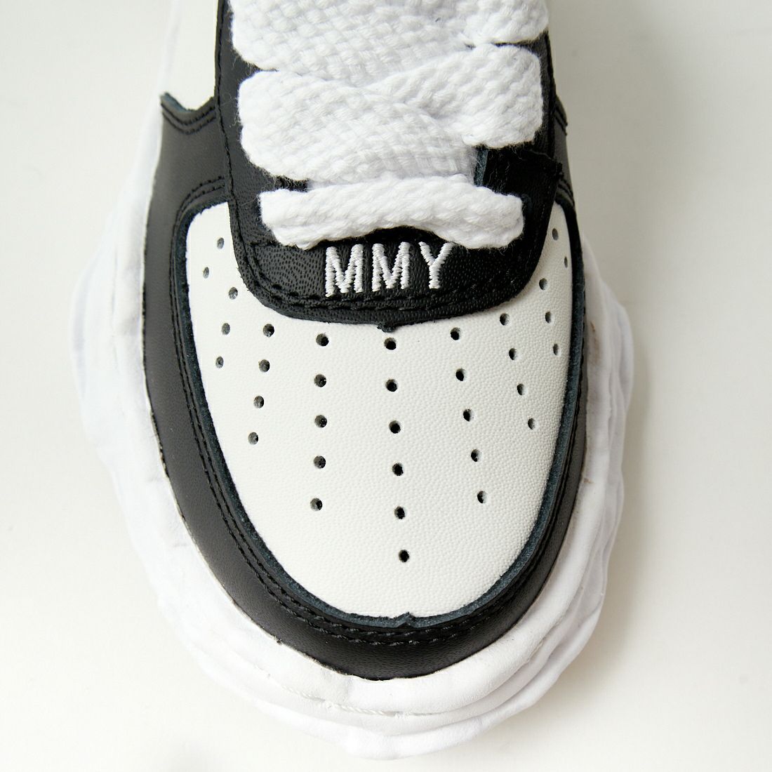 Maison MIHARA YASUHIRO [メゾン ミハラヤスヒロ] WAYNE ローカットスニーカー [A08FW706] BLK/WHT