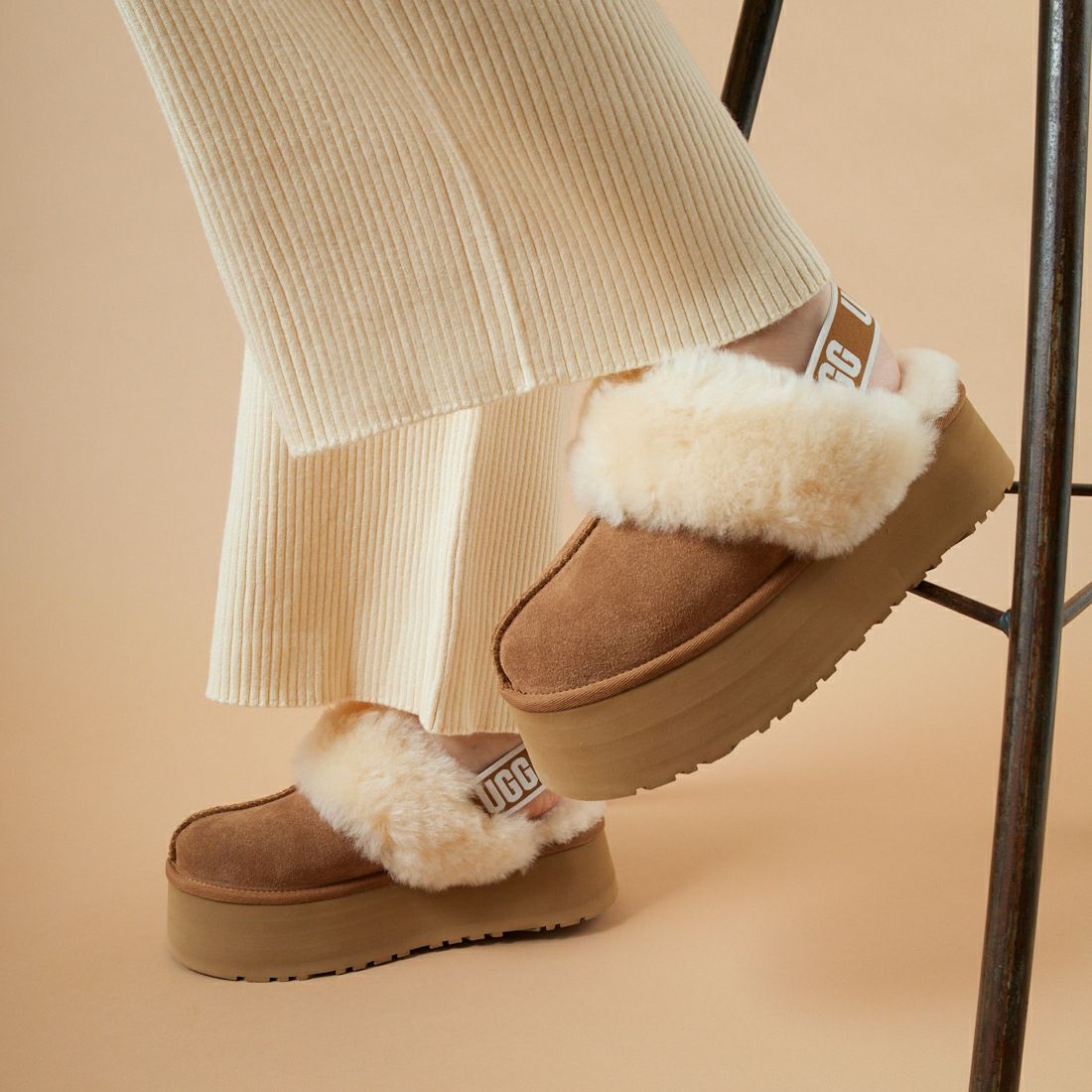 UGG [アグ] ファンケット [1113474] CHESTNUT