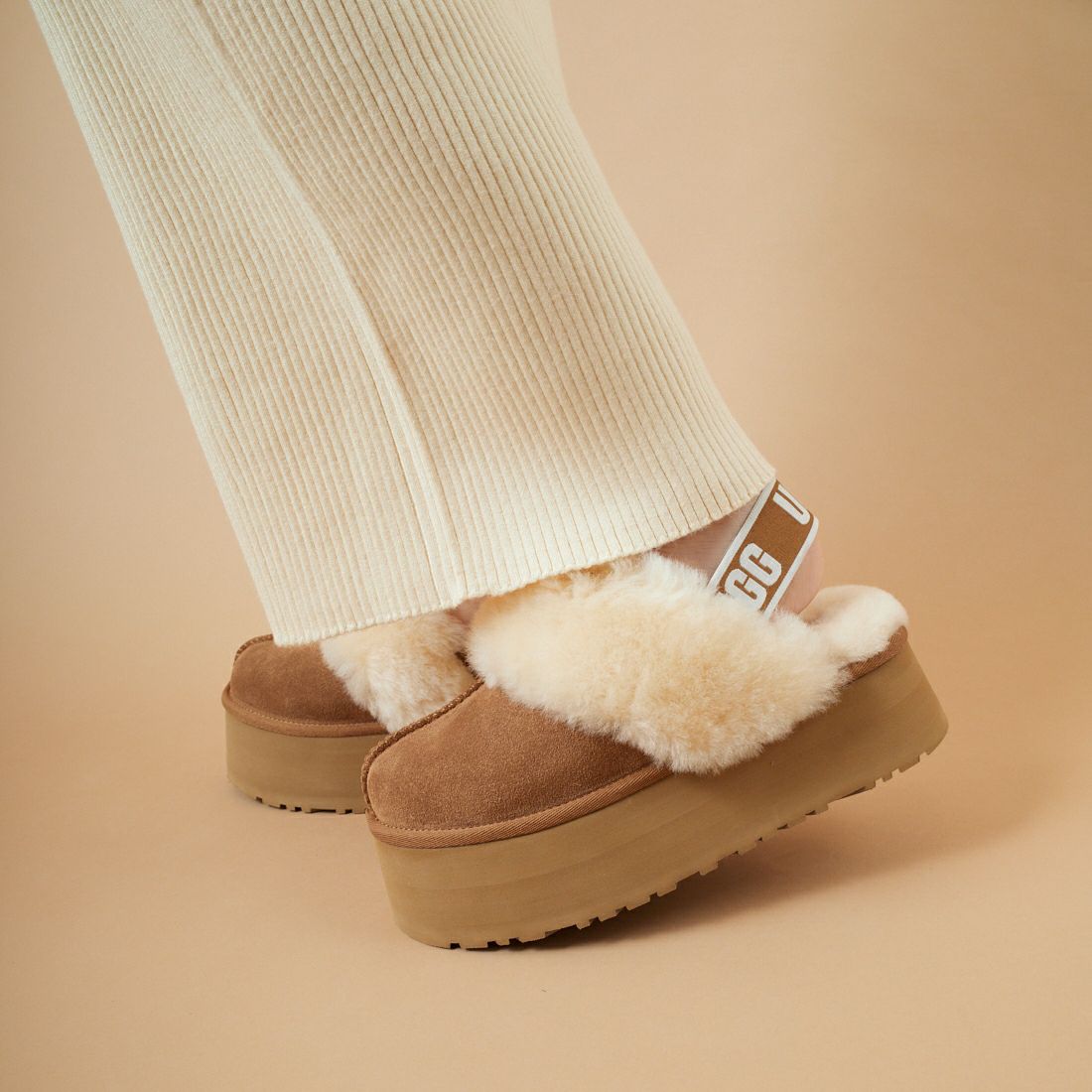 UGG [アグ] ファンケット [1113474] CHESTNUT