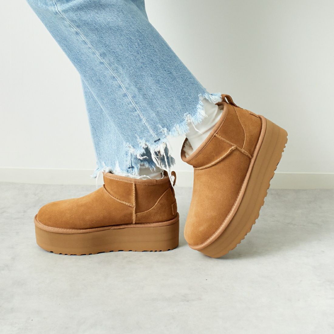 楽天市場】UGG アグ ムートンブーツ Neumel Platform Chelsea