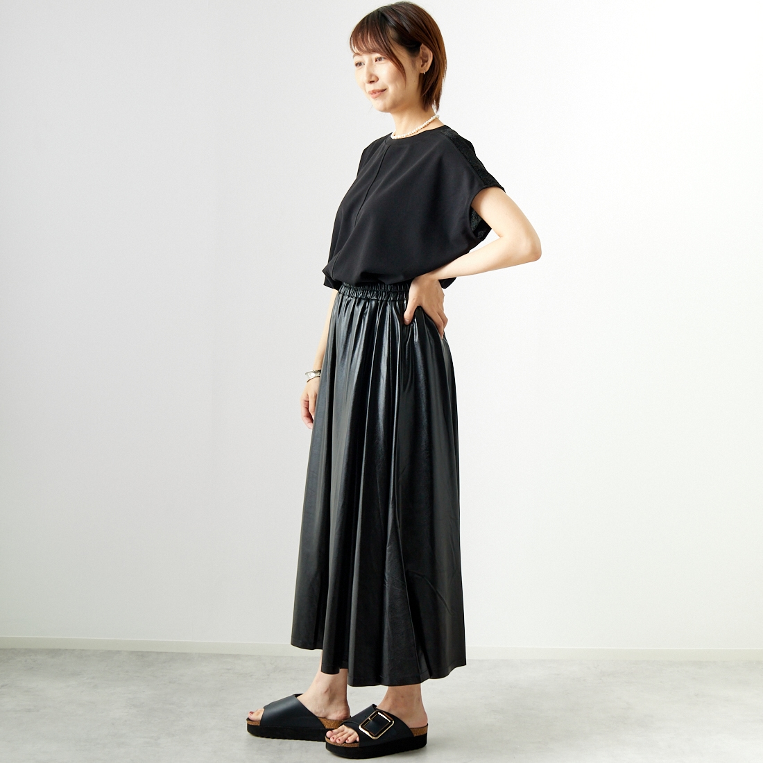 Jf Ready Made [ジェイエフレディメイド] メタリックフレアスカート [963-47841] 09 ﾌﾞﾗｯｸ &&モデル身長：167cm 着用サイズ：F&&