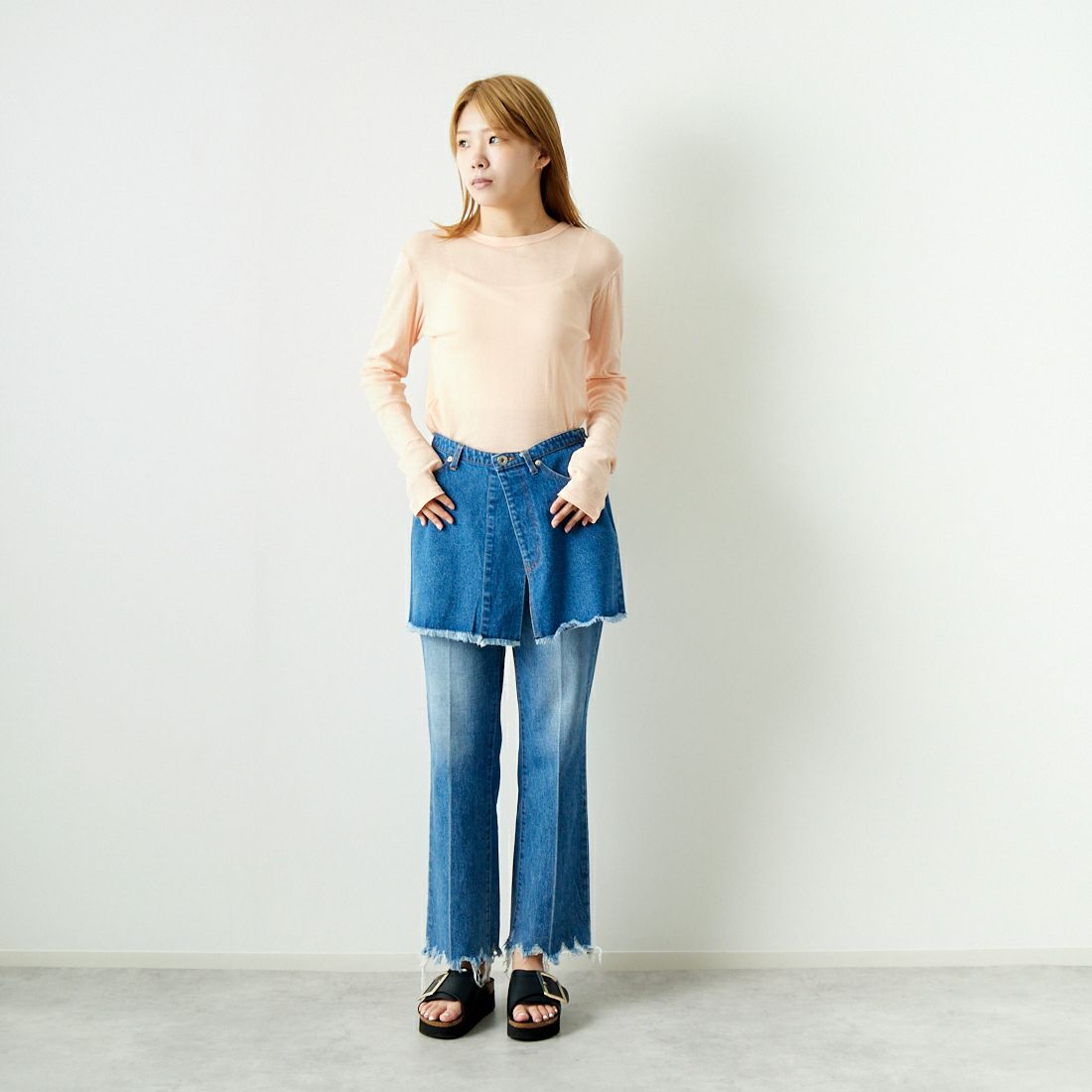 Jeans Factory Clothes [ジーンズファクトリークローズ] 2WAY デニムスカート [UDW242-2700] BLUE &&モデル身長：167cm 着用サイズ：F&&