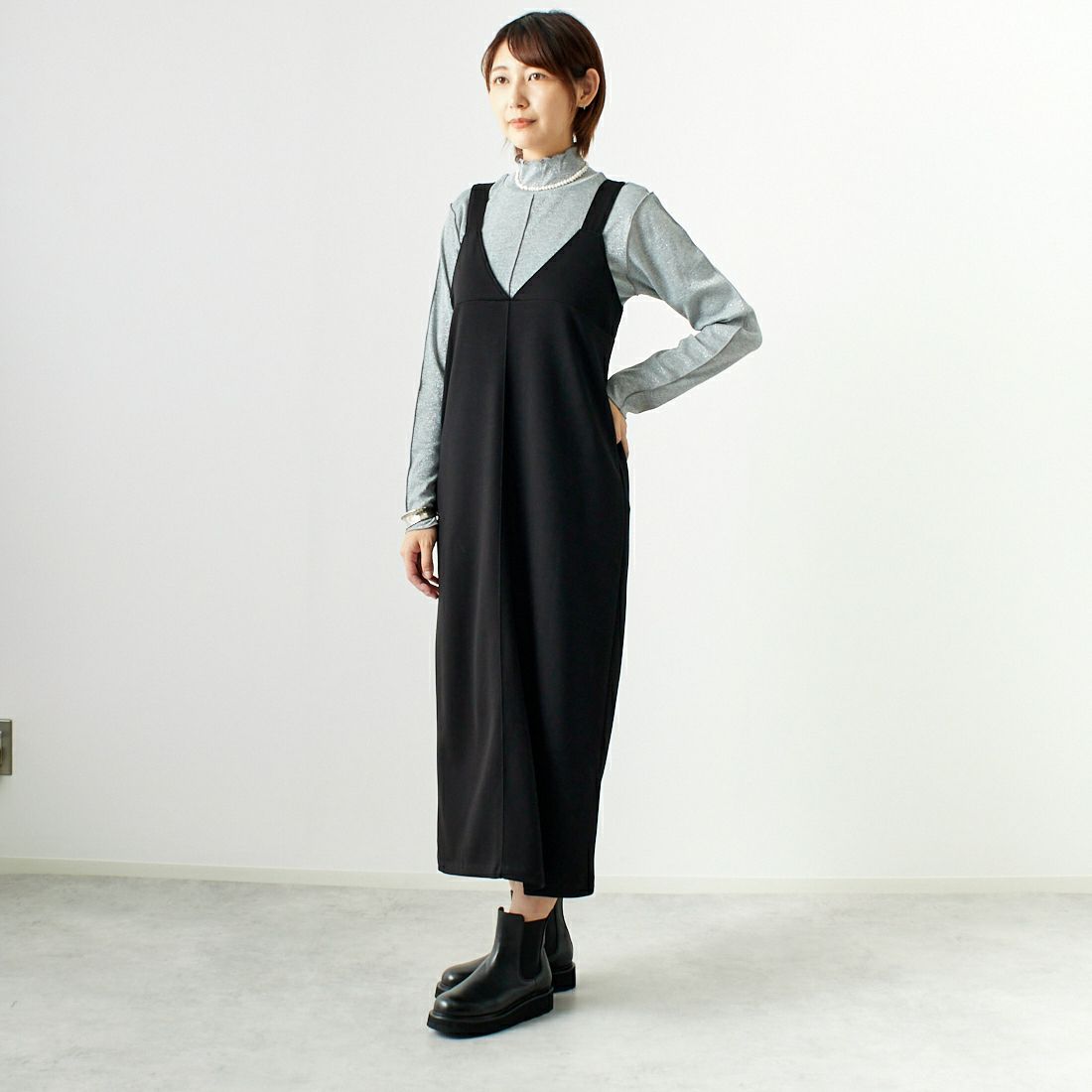 Maison de L'allure [メゾン ドゥ ラリュール] 2WAYタックスリットジャンスカ [M24132009] 09 BLACK &&モデル身長：167cm 着用サイズ：F&&