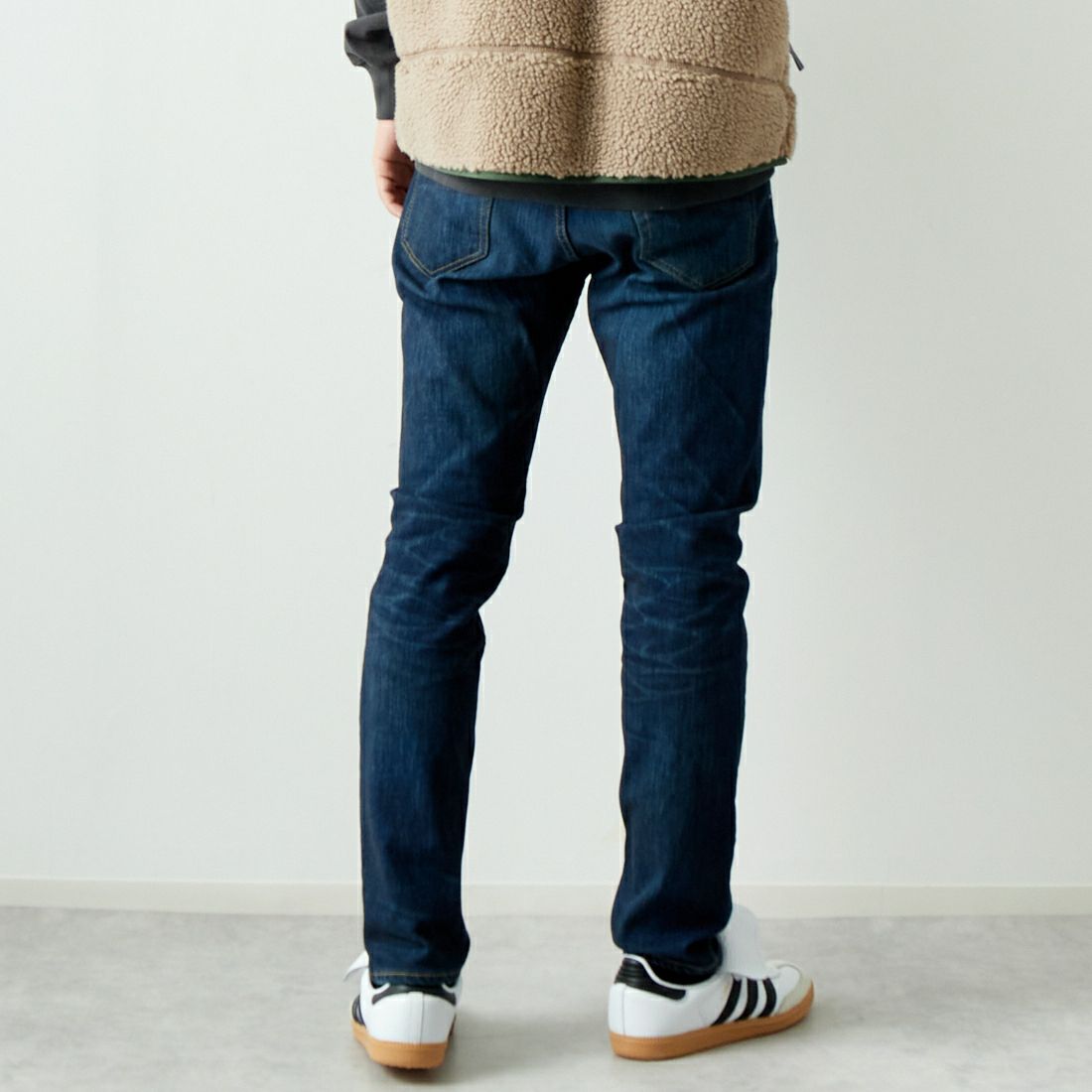 YANUK [ヤヌーク] スリムテーパード VINCENT2 [57243001] PIN &&モデル身長：179cm 着用サイズ：30&&