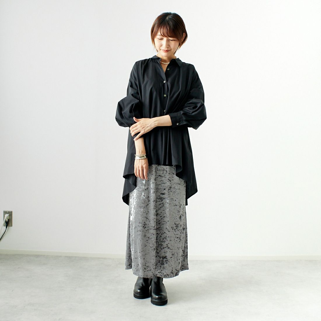 CLOCHE [クロシェ] クラッシュベロアスカート [45286527] ﾁｬｺｰﾙ &&モデル身長：167cm 着用サイズ：2&&